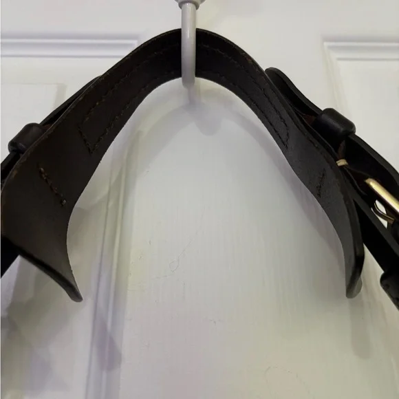 EUC Dooney & Bourke Brown Safari Pebbled Grain Leather Medium Shoulder
Bag - Picture 8 of 13